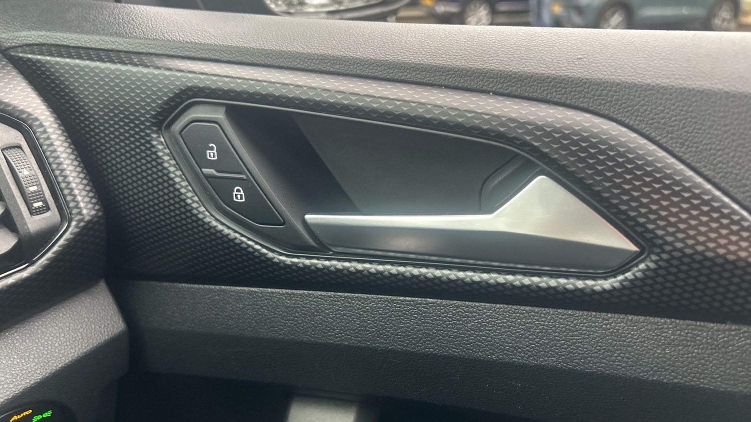 Used Volkswagen T-Cross 2022 for sale - 77034215: Photo 37