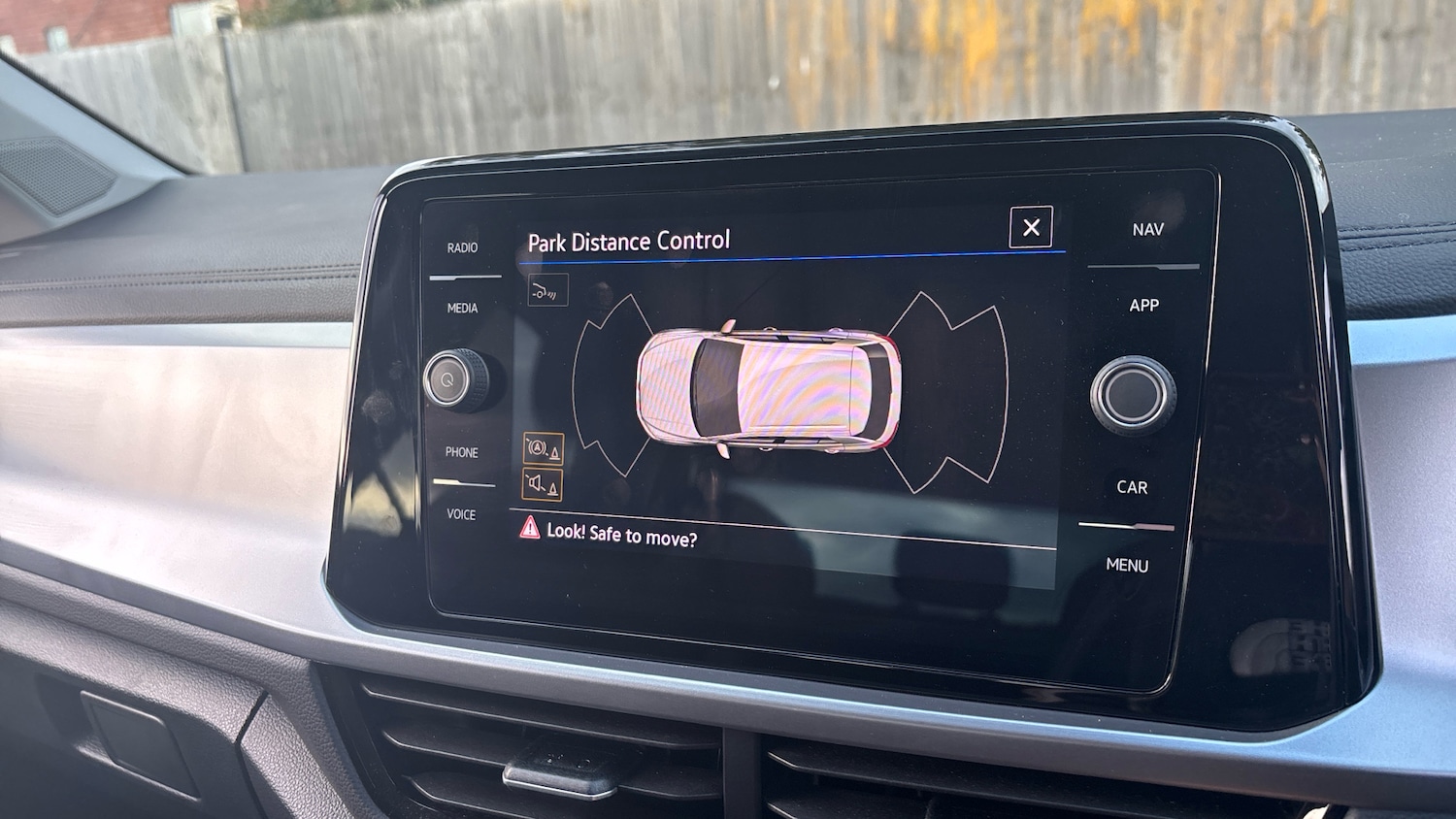 Used Volkswagen T-Roc 2025 for sale - 76366844: Photo 27