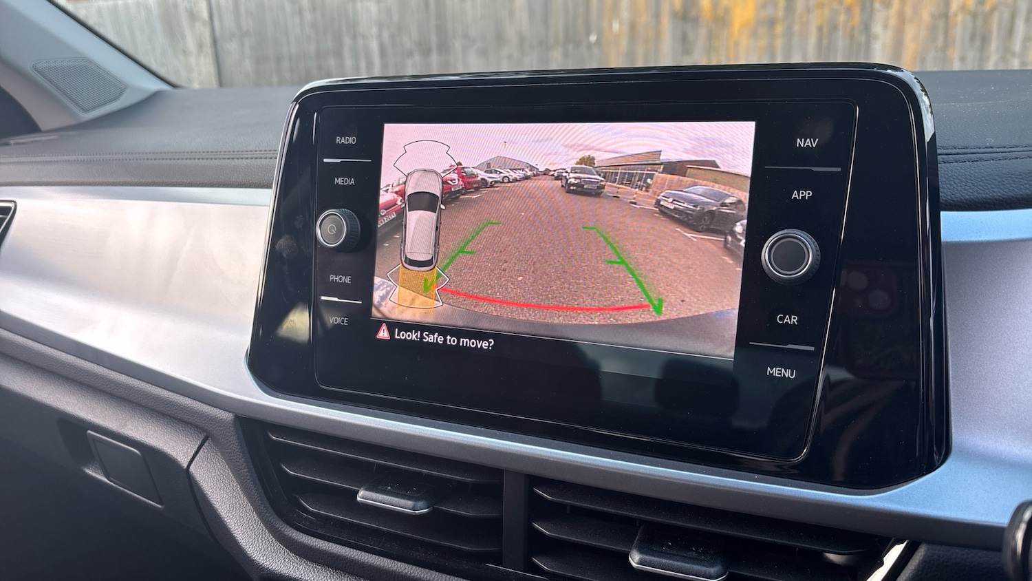 Used Volkswagen T-Roc 2025 for sale - 76366844: Photo 28