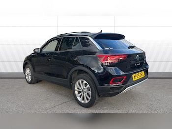 Used Volkswagen T-Roc 2025 for sale - 76366844: Photo