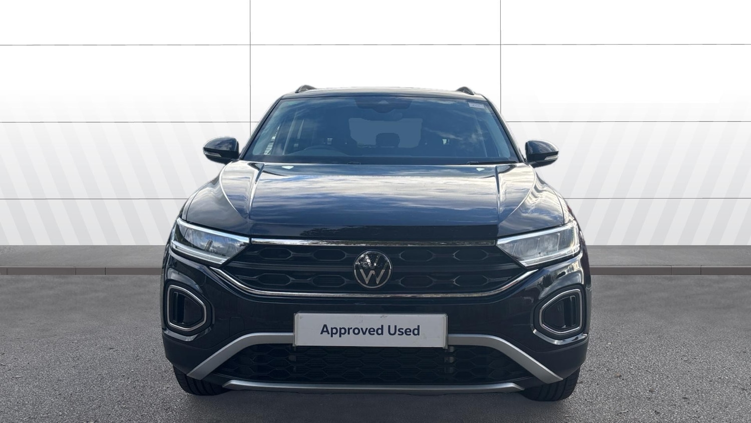 Used Volkswagen T-Roc 2025 for sale - 76366844: Photo 3