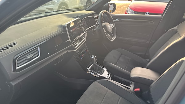 Used Volkswagen T-Roc 2022 for sale - 76127970: Photo 9