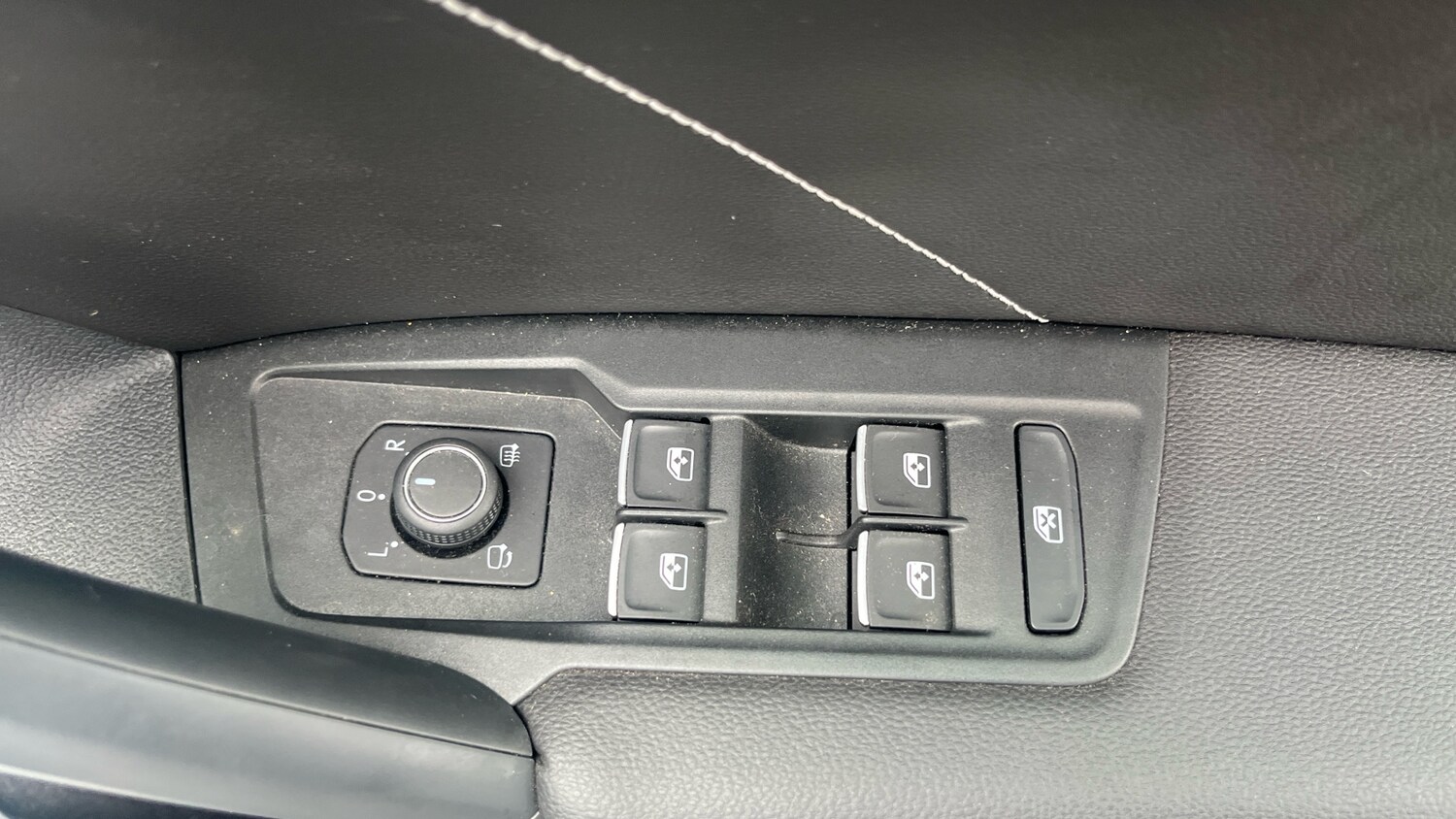 Used Volkswagen Tiguan 2023 for sale - 76352042: Photo 29