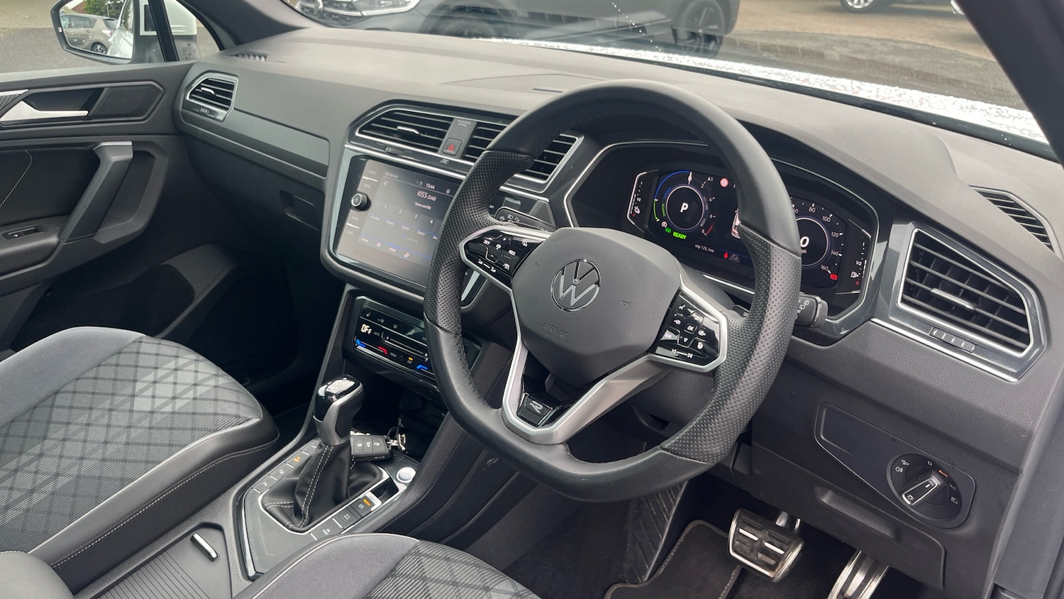 Used Volkswagen Tiguan 2023 for sale - 76352042: Photo 6