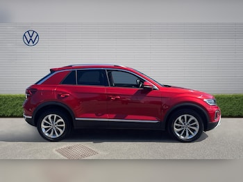 Used Volkswagen T-Roc 2023 for sale - 79140046: Photo