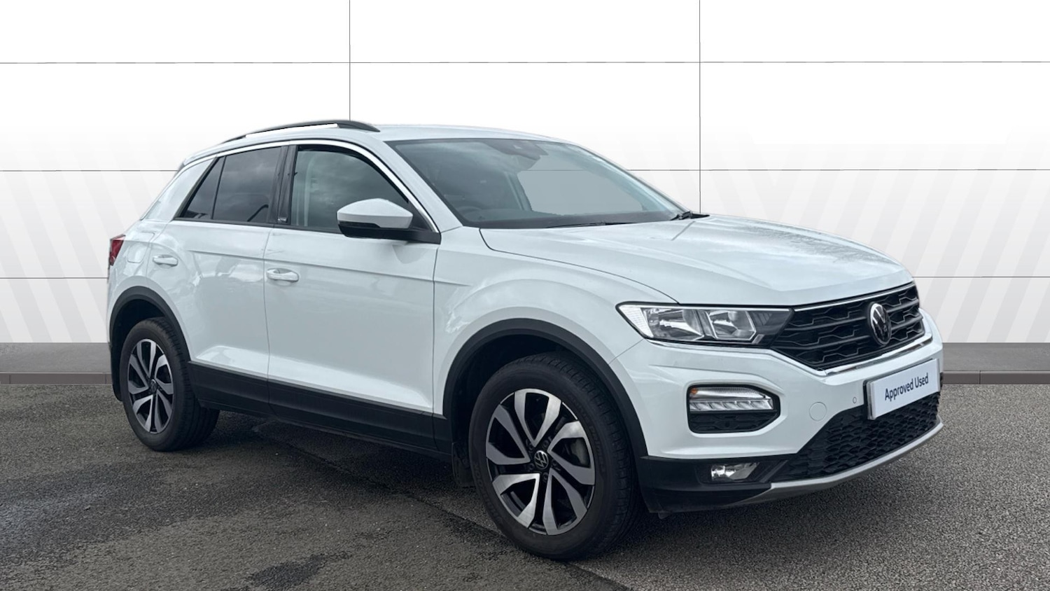Used Volkswagen T-Roc 2021 for sale - 77746551: Photo 1