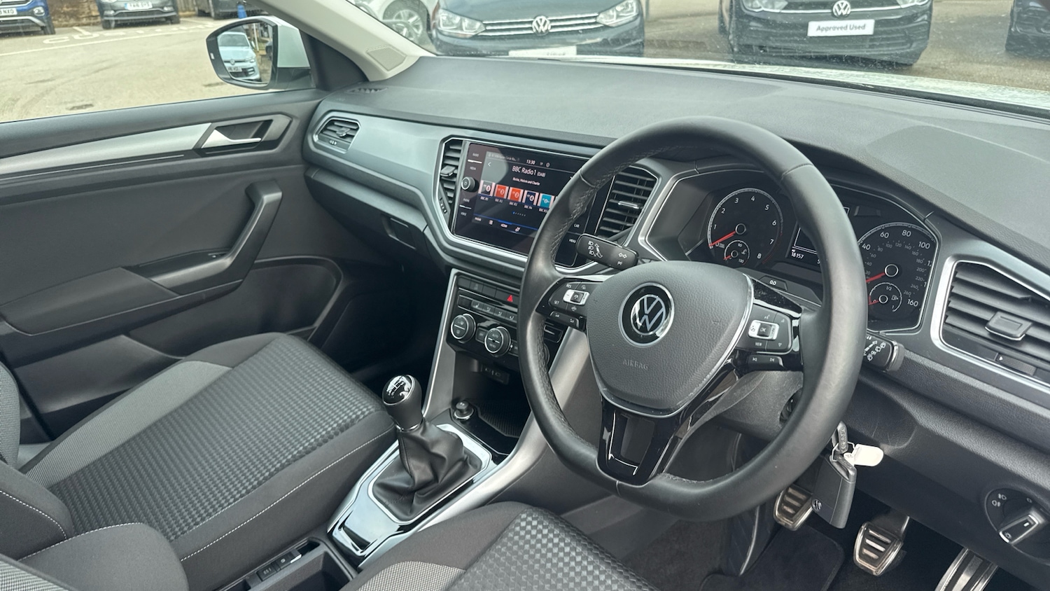 Used Volkswagen T-Roc 2021 for sale - 77746551: Photo 11