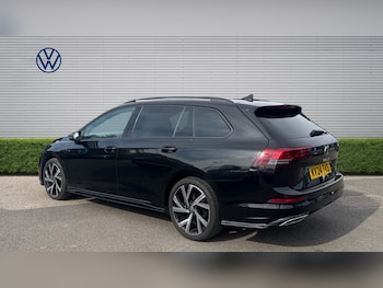 Used Volkswagen Golf 2024 for sale - 79572120: Photo