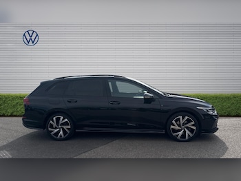Used Volkswagen Golf 2024 for sale - 79572120: Photo