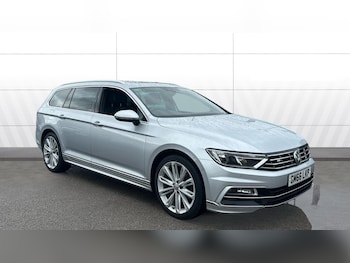 Used Volkswagen Passat 2017 for sale - 79080792: Photo