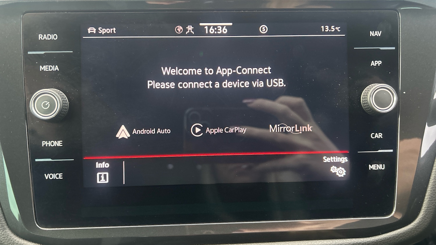 Used Volkswagen Tiguan 2022 for sale - 76504855: Photo 38