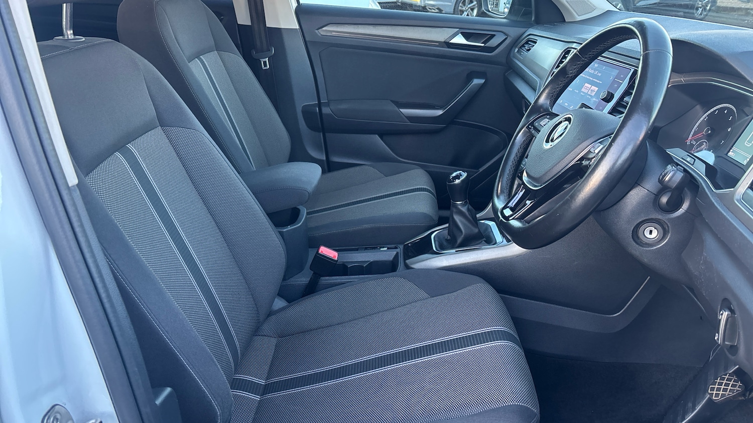 Used Volkswagen T-Roc 2021 for sale - 77172930: Photo 15