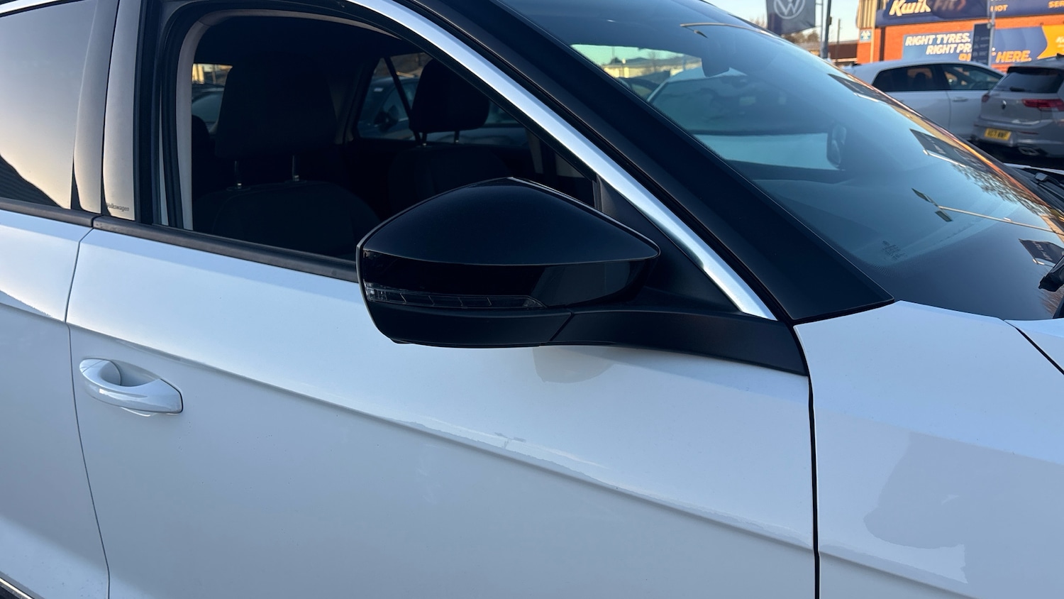 Used Volkswagen T-Roc 2021 for sale - 77172930: Photo 22