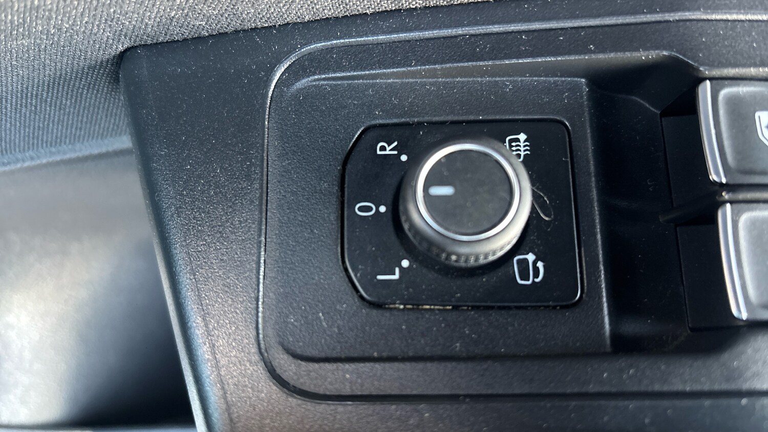 Used Volkswagen T-Roc 2021 for sale - 77172930: Photo 34