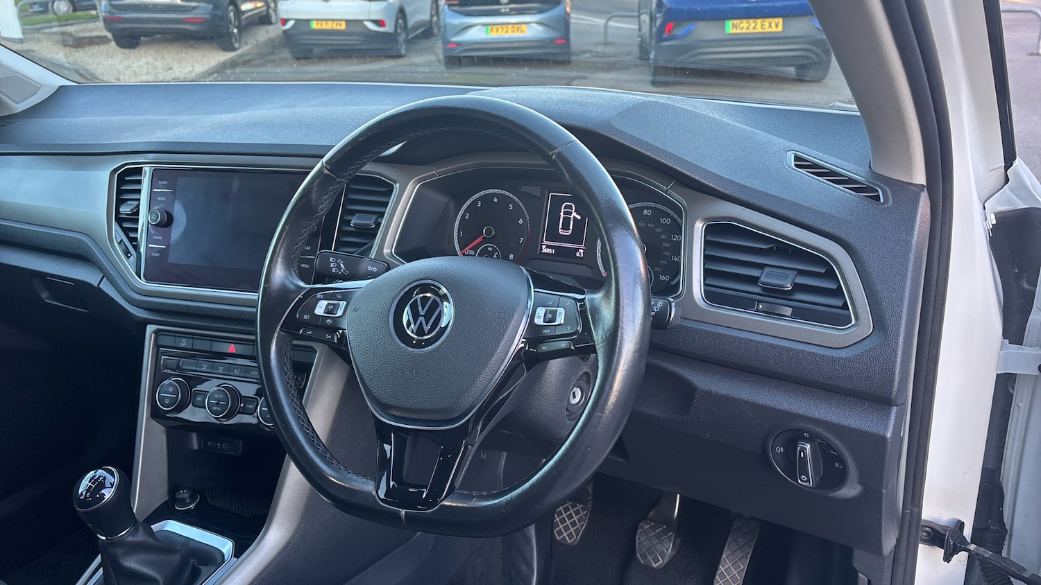 Used Volkswagen T-Roc 2021 for sale - 77172930: Photo 6