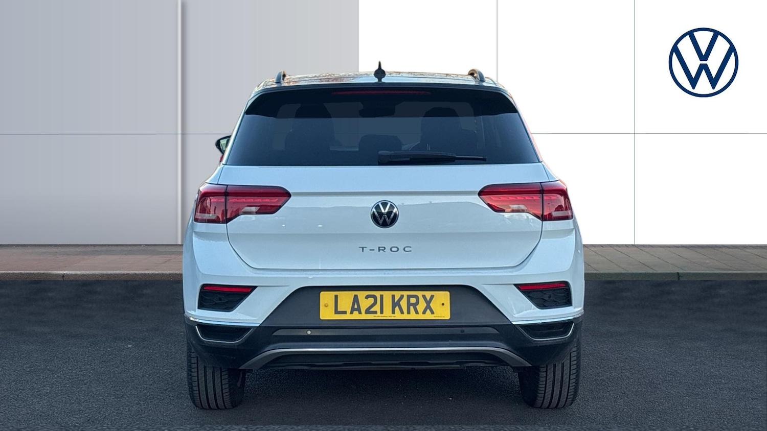 Used Volkswagen T-Roc 2021 for sale - 77172930: Photo 8