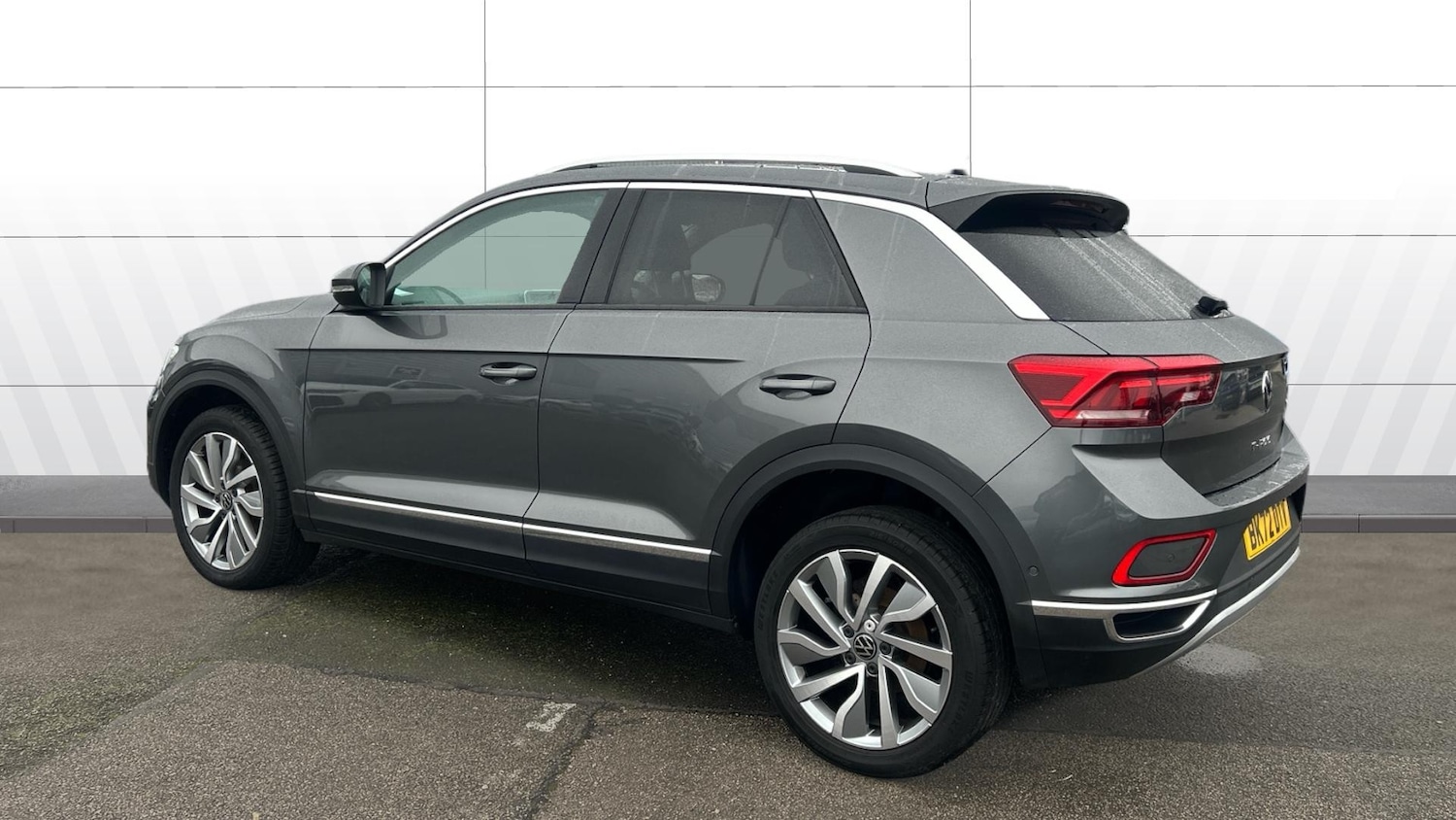 Used Volkswagen T-Roc 2022 for sale - 77273501: Photo 2