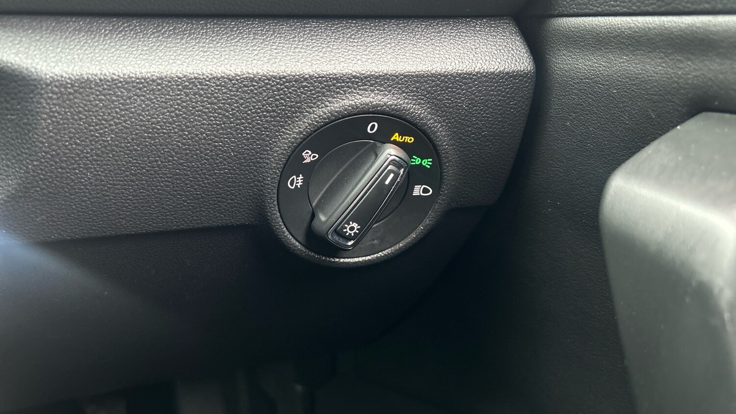 Used Volkswagen T-Roc 2022 for sale - 77273501: Photo 25