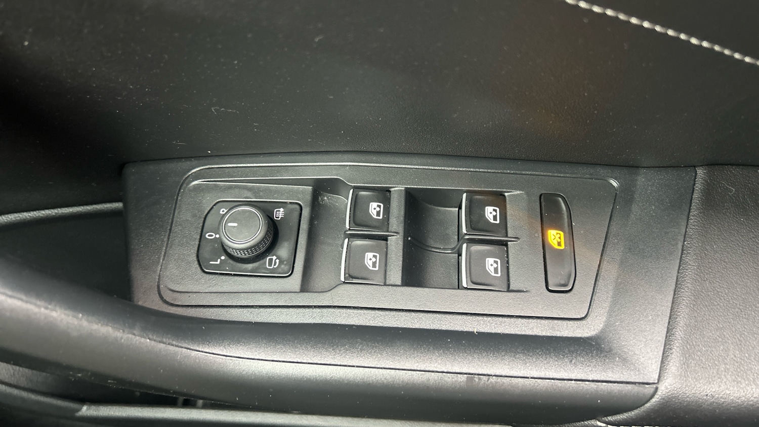 Used Volkswagen T-Roc 2022 for sale - 77273501: Photo 26