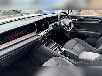 Used Volkswagen Touran 2025 for sale - 78180163: Photo