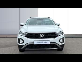 Used Volkswagen T-Roc 2023 for sale - 74602376: Photo