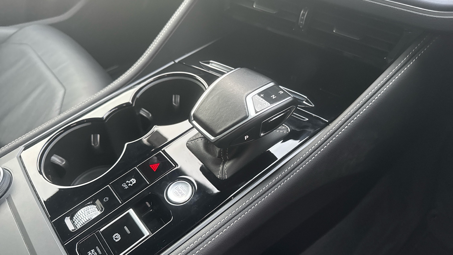 Used Volkswagen Touareg 2023 for sale - 76948184: Photo 13