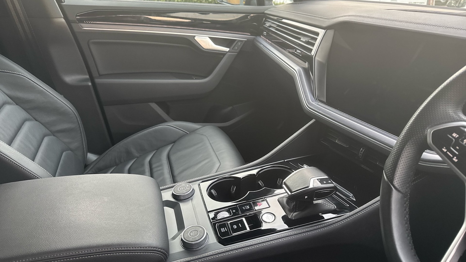 Used Volkswagen Touareg 2023 for sale - 76948184: Photo 14