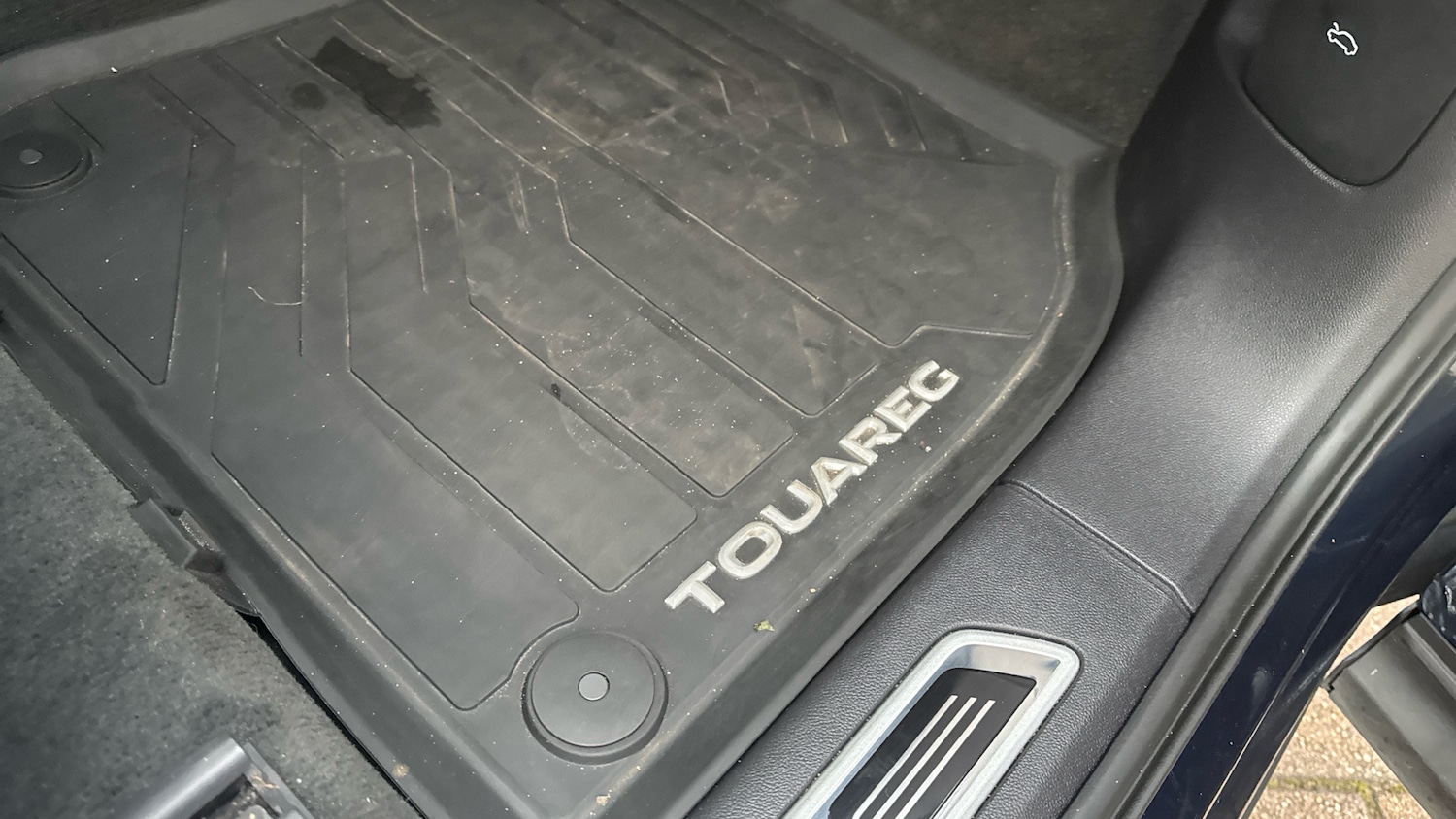 Used Volkswagen Touareg 2023 for sale - 76948184: Photo 31