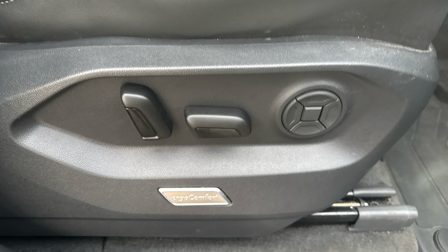 Used Volkswagen Touareg 2023 for sale - 76948184: Photo 32