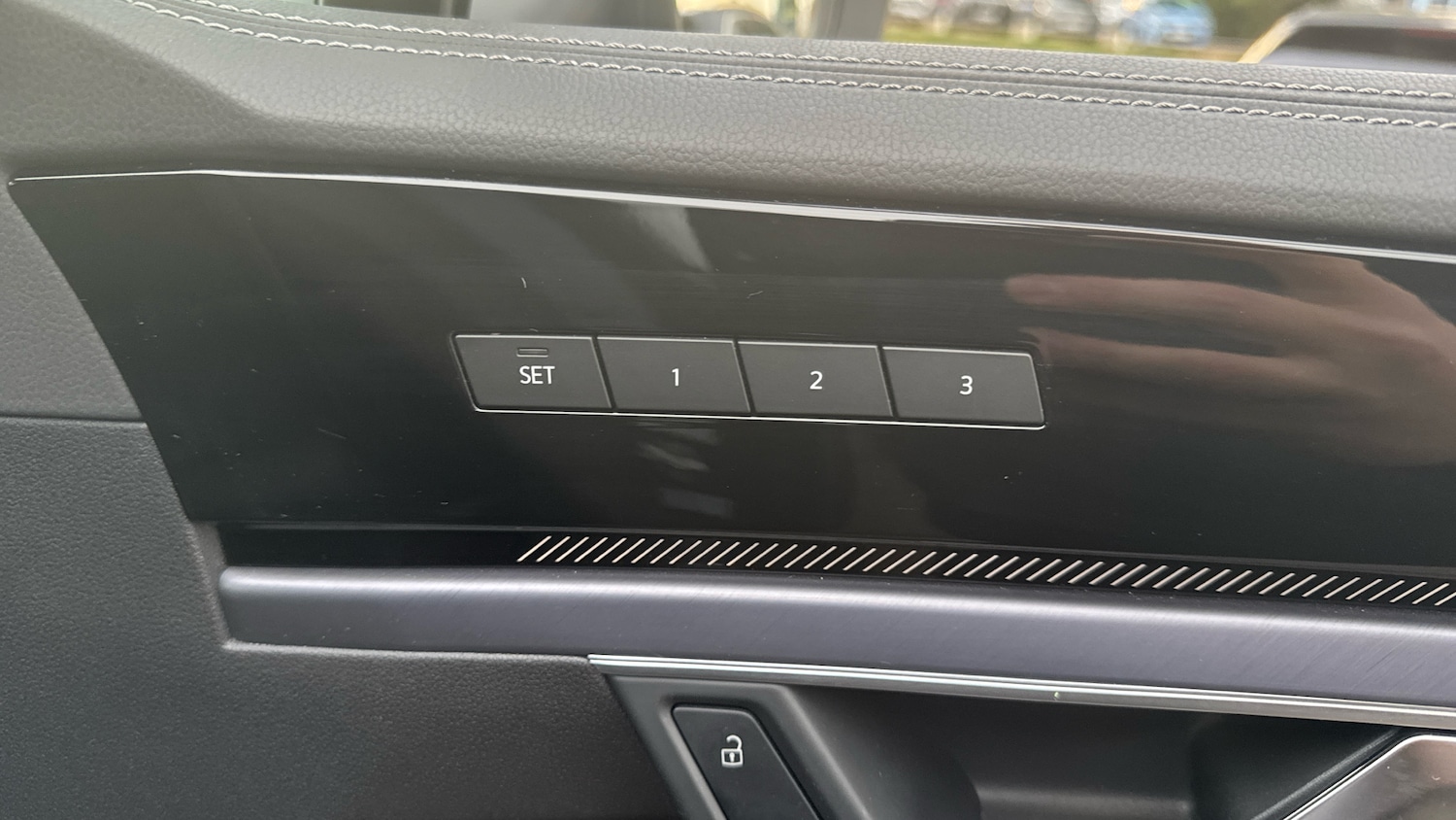 Used Volkswagen Touareg 2023 for sale - 76948184: Photo 34