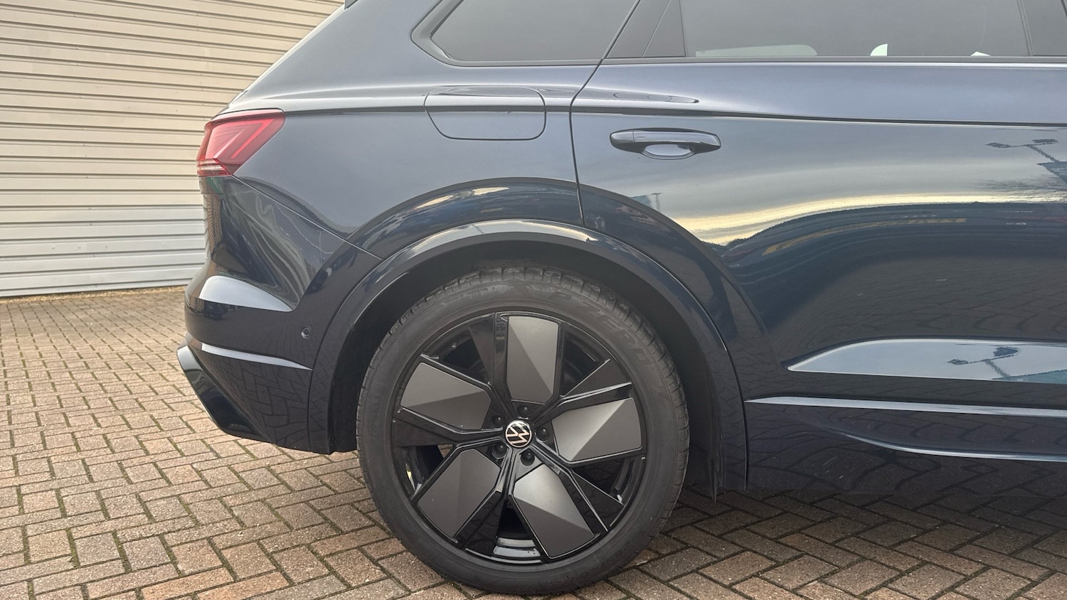 Used Volkswagen Touareg 2023 for sale - 76948184: Photo 7