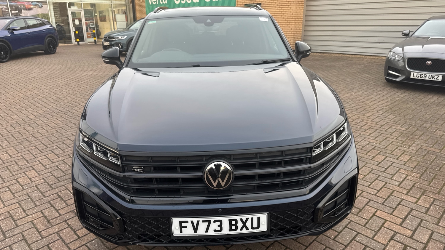 Used Volkswagen Touareg 2023 for sale - 76948184: Photo 8