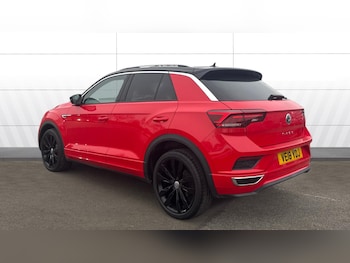 Used Volkswagen T-Roc 2018 for sale - 77732280: Photo