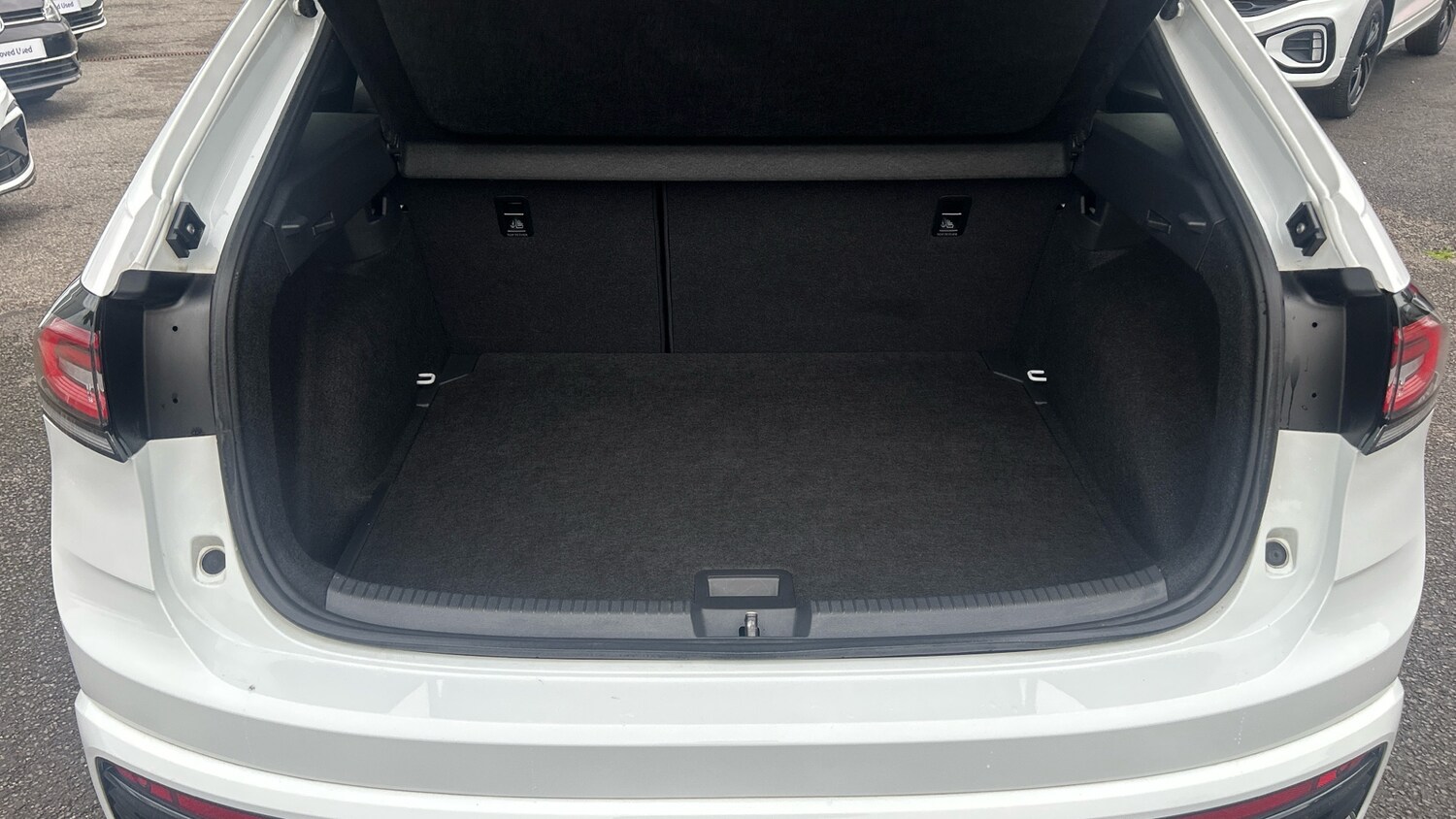 Used Volkswagen Taigo 2023 for sale - 76352040: Photo 4