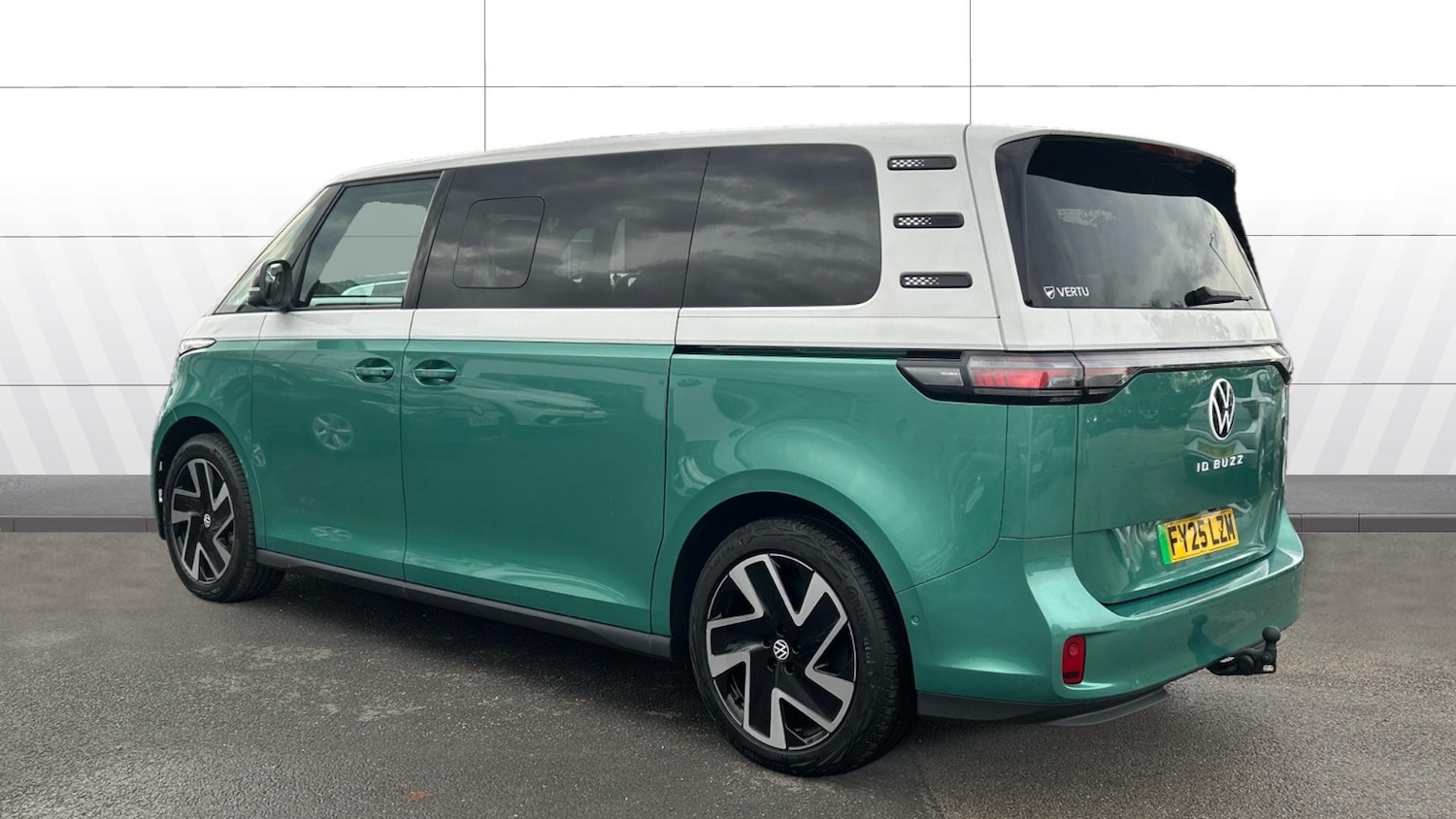 Used Volkswagen ID.Buzz 2025 for sale - 76984669: Photo 2
