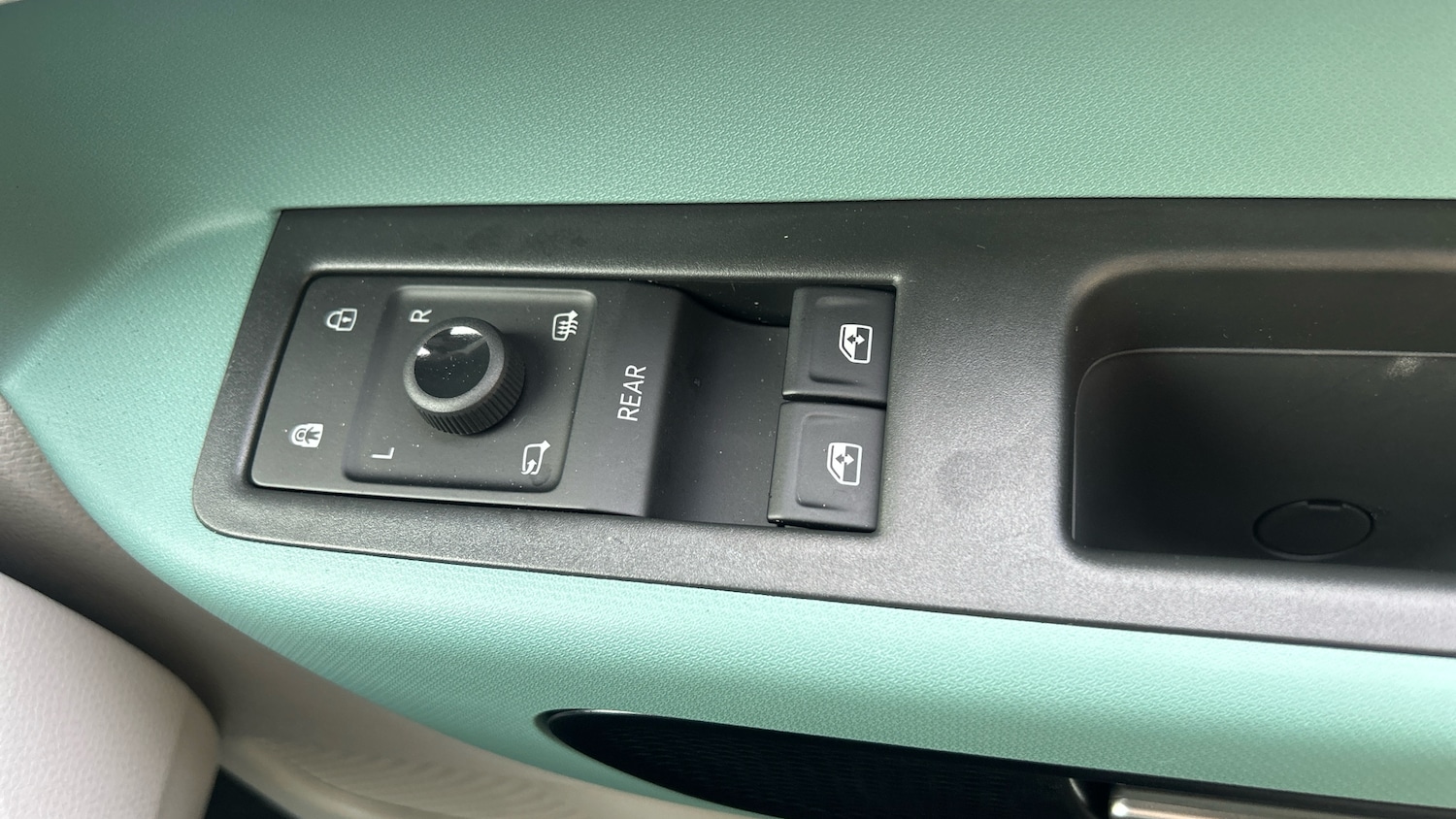 Used Volkswagen ID.Buzz 2025 for sale - 76984669: Photo 25