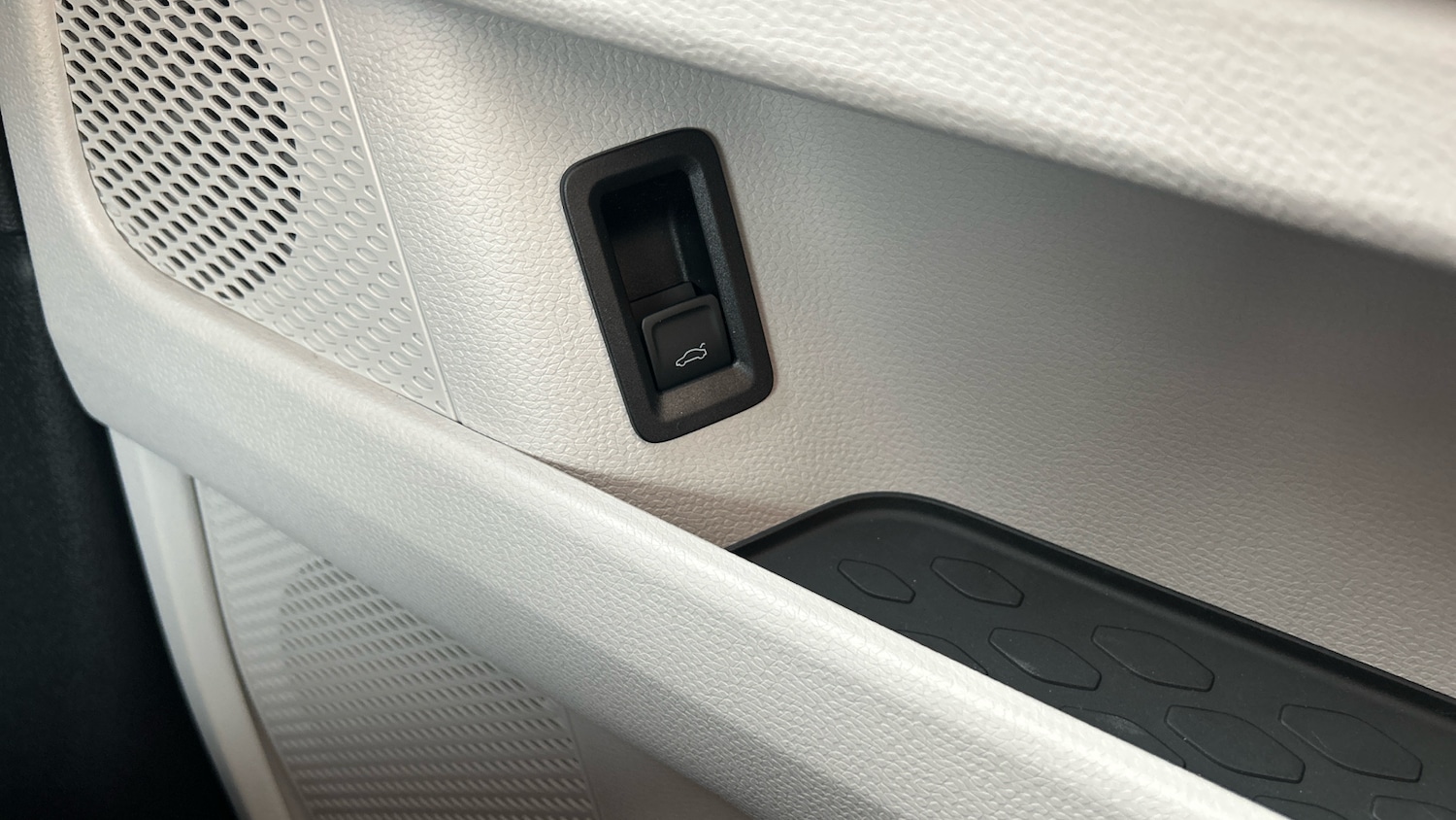 Used Volkswagen ID.Buzz 2025 for sale - 76984669: Photo 26