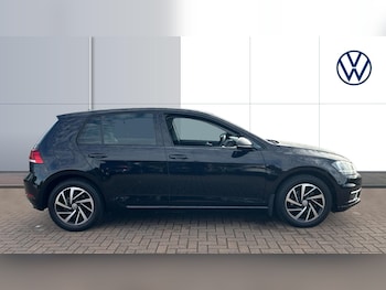 Used Volkswagen Golf 2019 for sale - 76536522: Photo