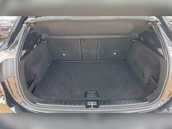 Used Mercedes-Benz GLA 2020 for sale - 78574321: Photo