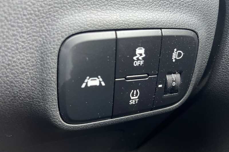 Used Hyundai i10 2021 for sale - 77773405: Photo 38