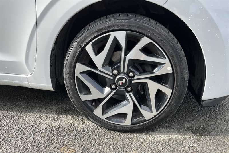 Used Hyundai i10 2023 for sale - 77757260: Photo 9