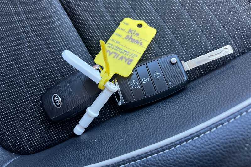 Used Kia Stonic 2021 for sale - 78221936: Photo 36