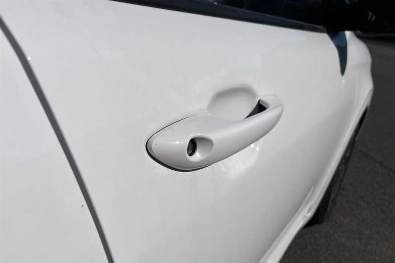 Used Hyundai i10 for sale - 76733841: Photo 33