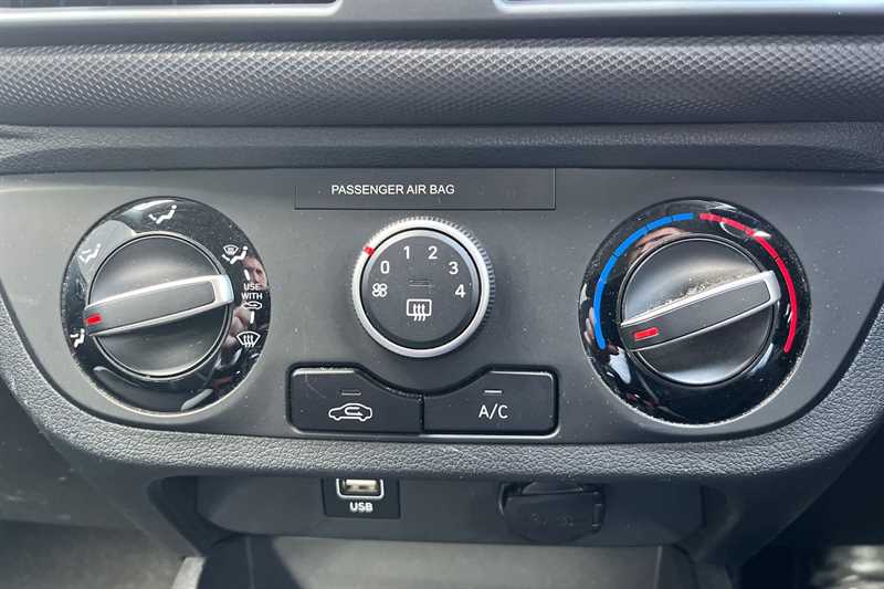 Used Hyundai i10 2021 for sale - 78130095: Photo 15