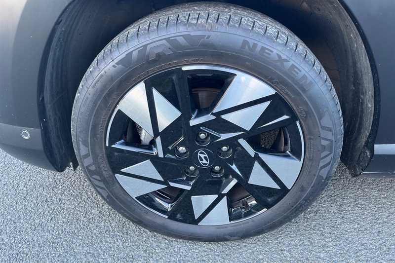 Used Hyundai KONA 2023 for sale - 76903171: Photo 12