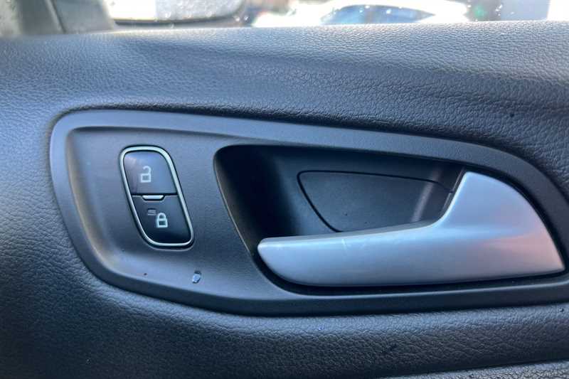 Used Ford Kuga 2018 for sale - 77930039: Photo 42