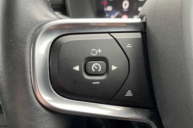 Used Volvo XC40 2020 for sale - 76088249: Photo 21