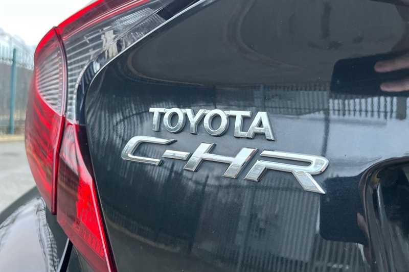 Used Toyota C-HR 2020 for sale - 77335443: Photo 30