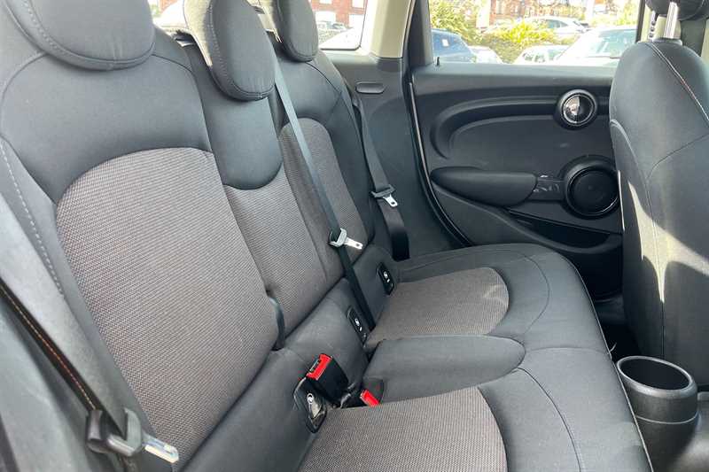 Used MINI Hatch 2019 for sale - 78208546: Photo 24