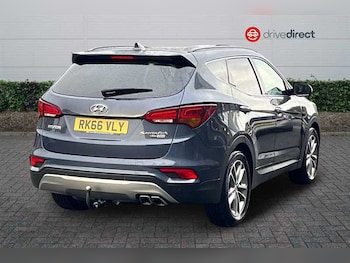 Used Hyundai Santa Fe 2016 for sale - 76955806: Photo